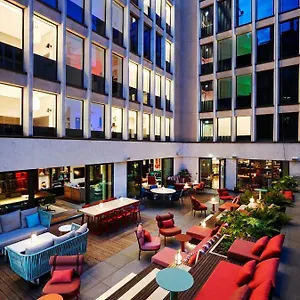 **** Hotel Citizenm Champs-élysées France